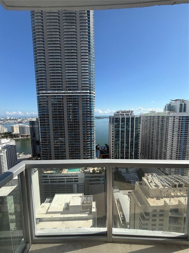 Primary Photo - 1060 Brickell Ave