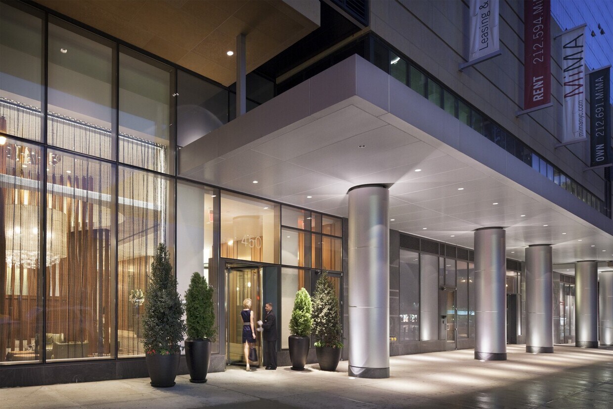 Foto principal - 450 W 42nd St