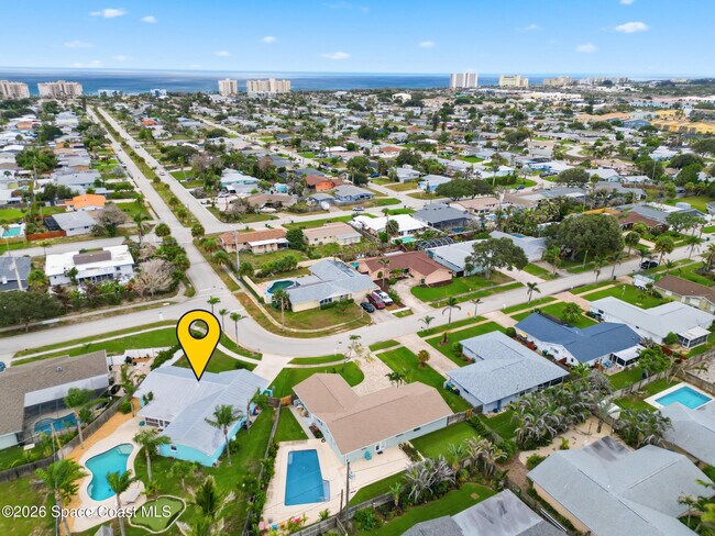 Foto del edificio - 1172 Bay Dr E