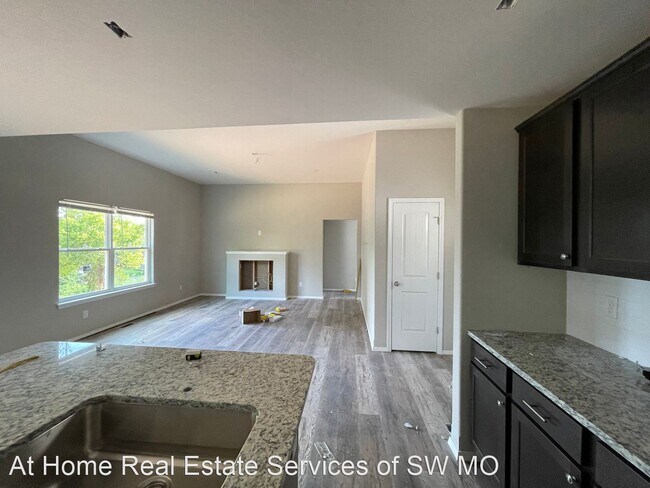 Foto del edificio - 4 br, 2 bath House - 3855 W Linwood