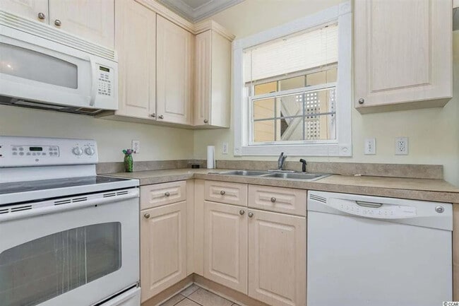 Building Photo - 4879 Luster Leaf Cir