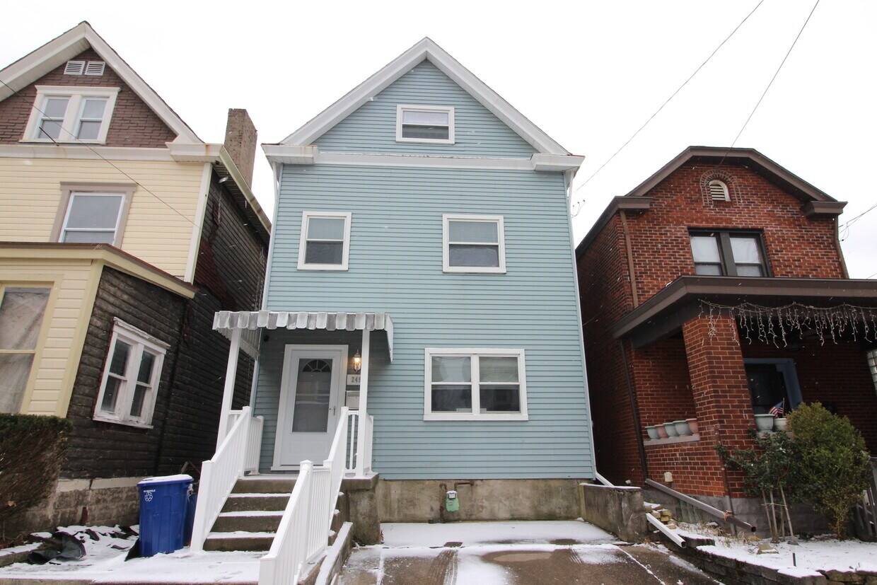 Primary Photo - 249 Dilworth St