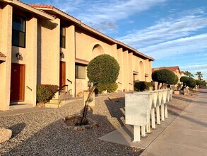 Building Photo - 2085 Mesquite Ave