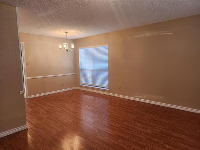 Foto del edificio - 7102 Lo Chalmers Ln