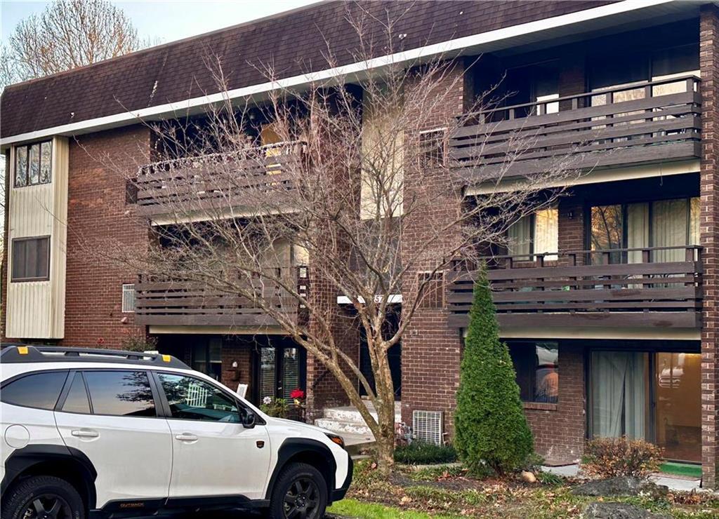 Primary Photo - 1575-2 Creekside Rd