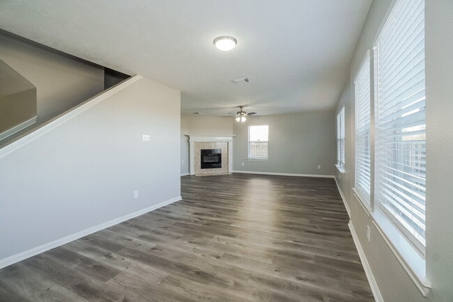 Building Photo - 5370 Kyla Cir