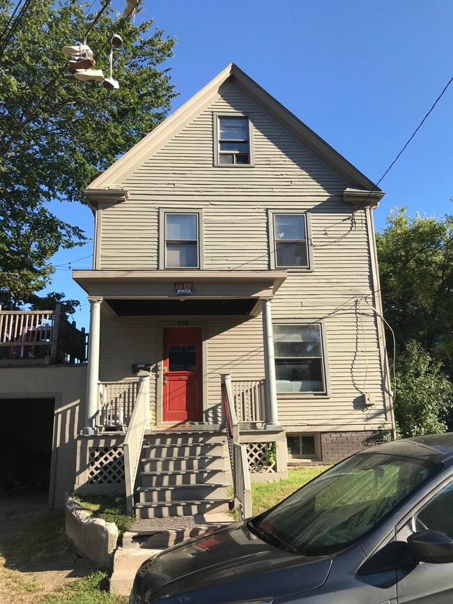 Building Photo - 925 Greenwood Ave