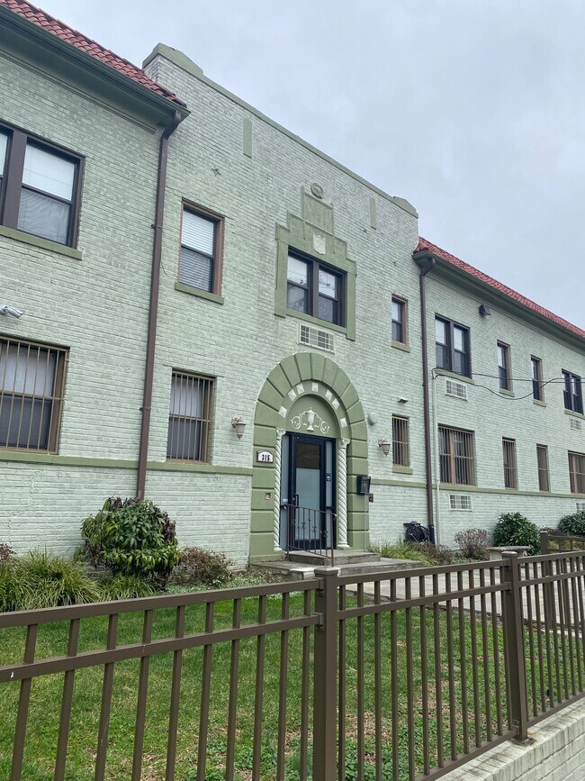 Foto del edificio - 315 Evarts St NE