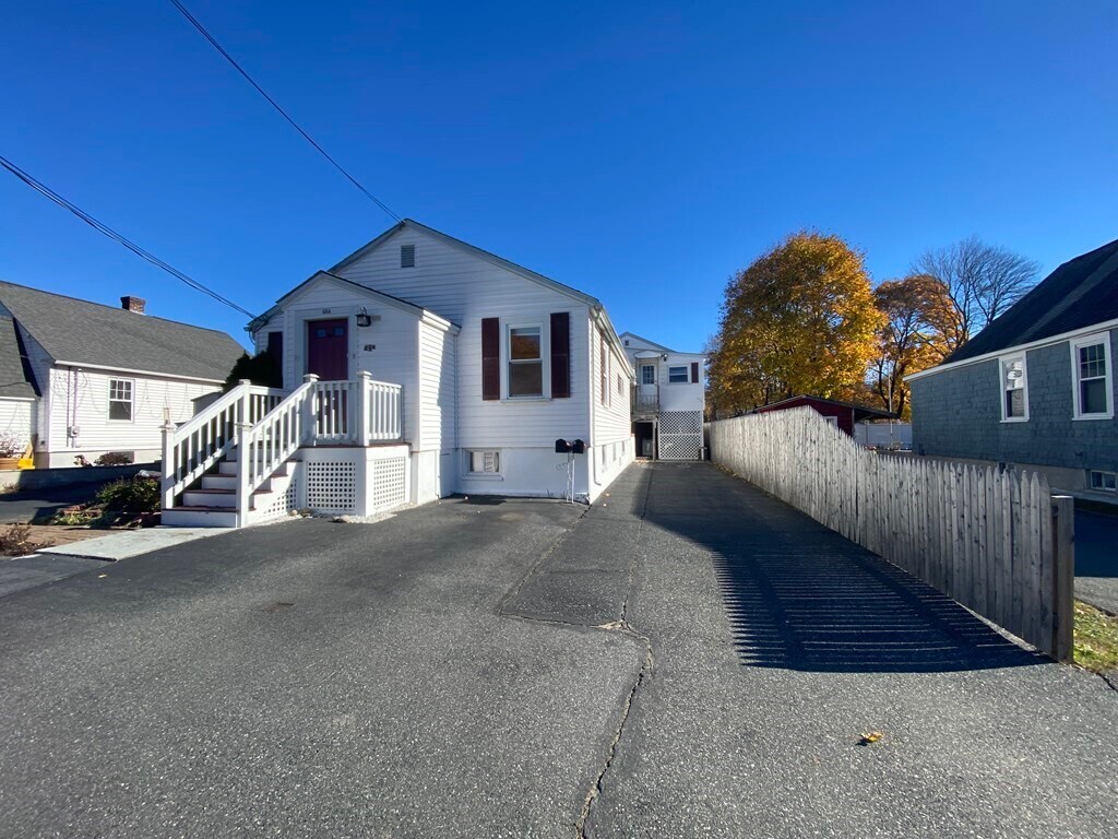 Primary Photo - 49A Plainfield Ave