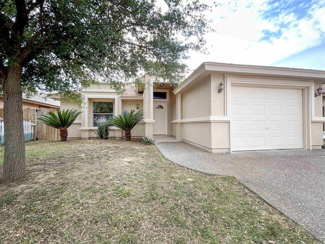 Building Photo - 2214 Old Spanish Trail