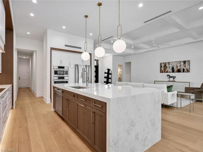 Foto del edificio - 3233 64th St SW