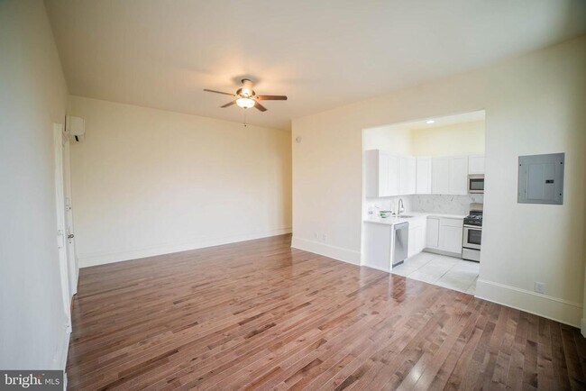 Foto del edificio - 269 S 17th St