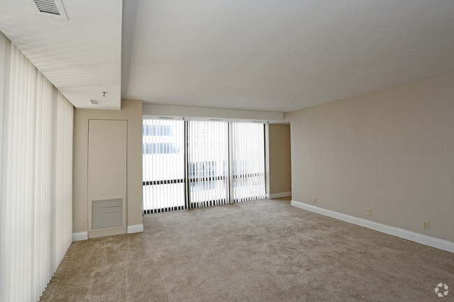 2HAB, 1.5BA - 1,199SF - W3NE - Habitación - Twin Towers Place