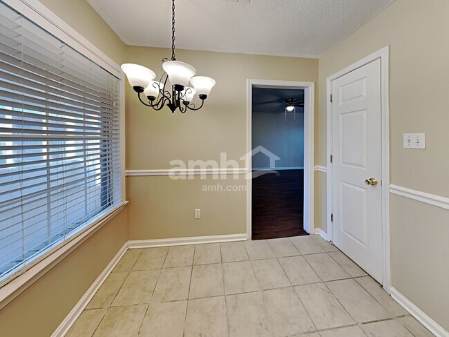 Foto del edificio - 3047 Valley Green Ln