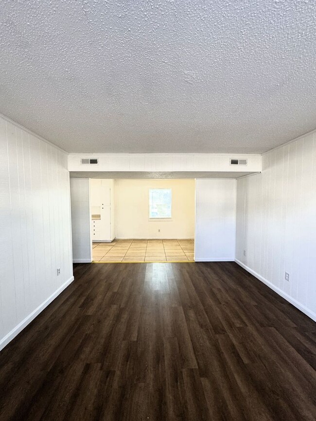 Building Photo - 4101 Mc Vay St SW
