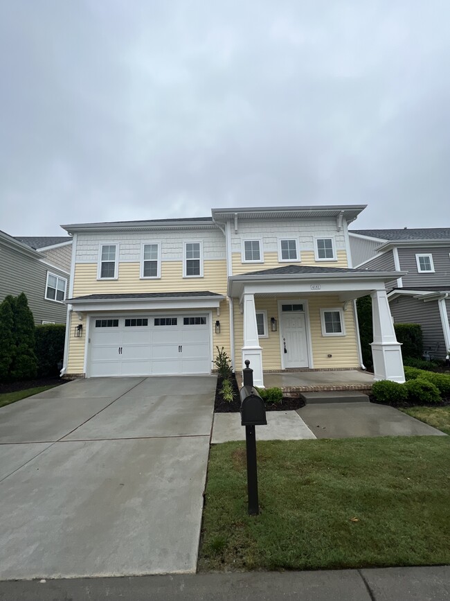 Building Photo - 4181-4181 Archstone Dr