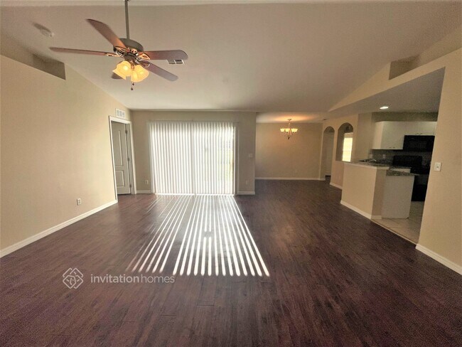 Foto del edificio - 625 NW 16th Pl