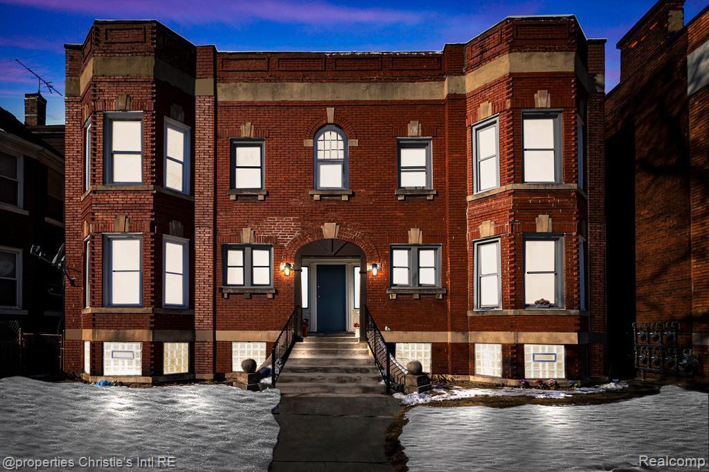 Primary Photo - 243 Marston St