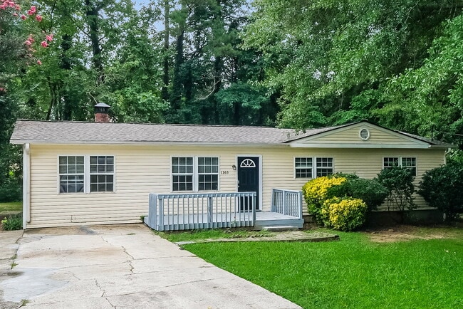 Foto del edificio - 1165 Wisteria Dr SW