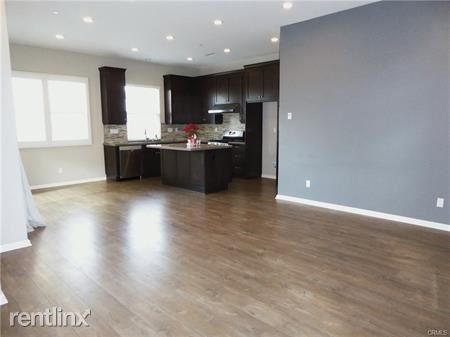 Building Photo - 3 br, 3 bath House - 112 Strawberry Grv