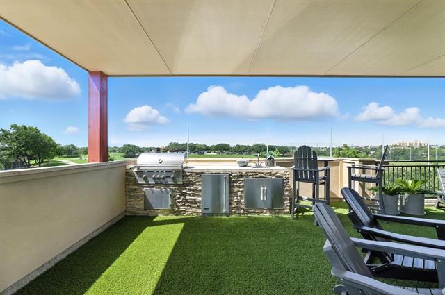 Foto del edificio - 101 Decker Dr