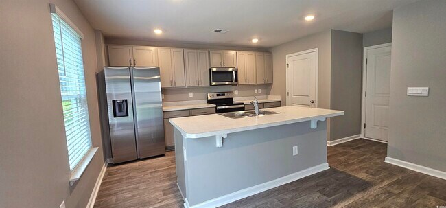 Building Photo - 621 Talisman Trail