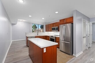 Building Photo - 253 Tenth Ave