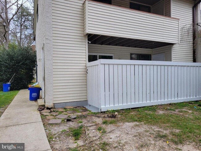 Building Photo - 2515 Cottonwood Ct