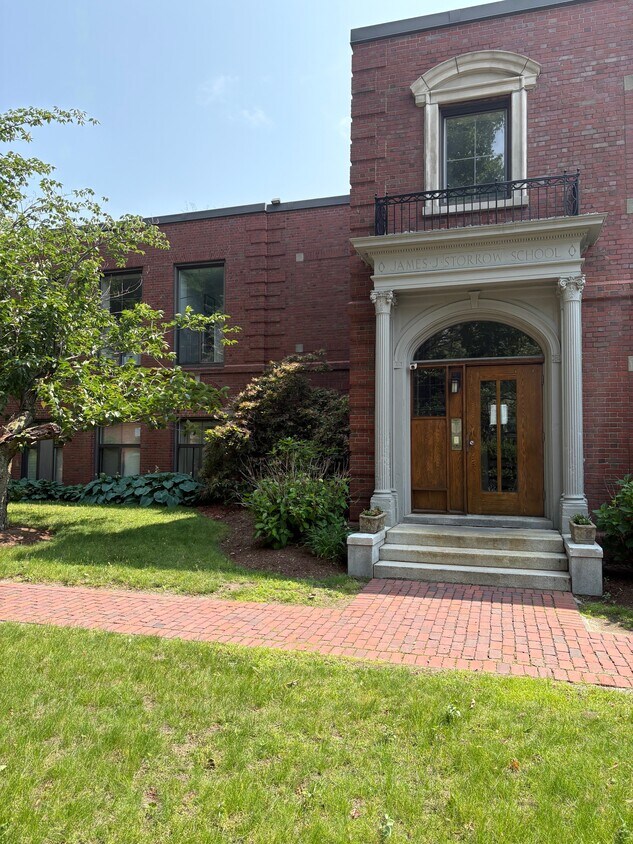 Primary Photo - 15 Waverly St