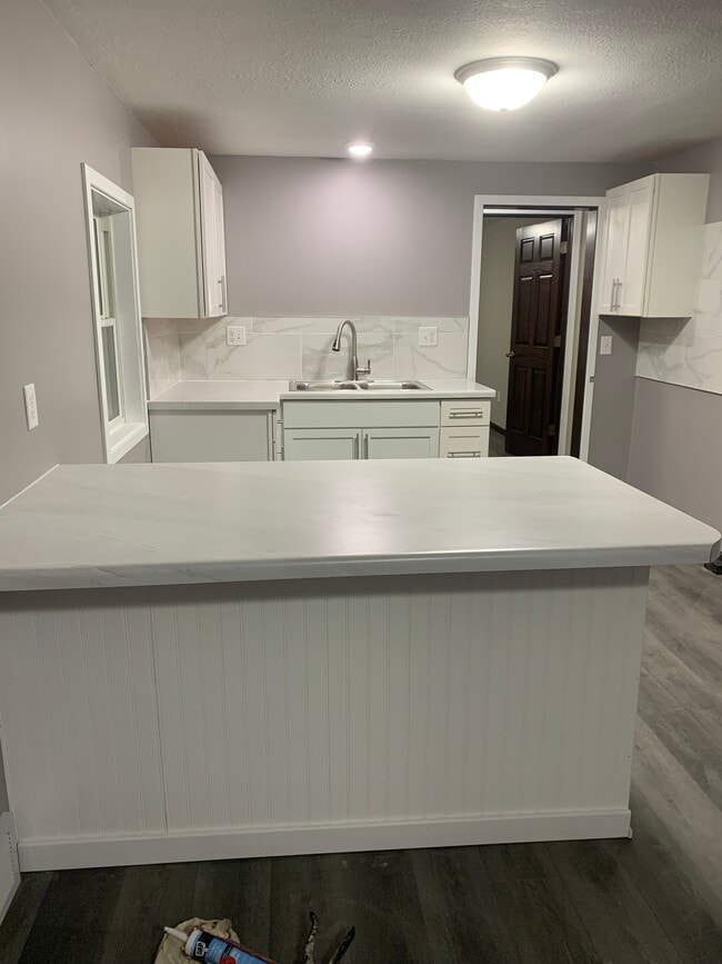 Building Photo - 216 W Fremont St