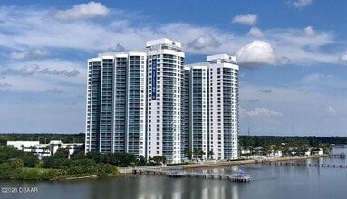 Building Photo - 231 Riverside Dr