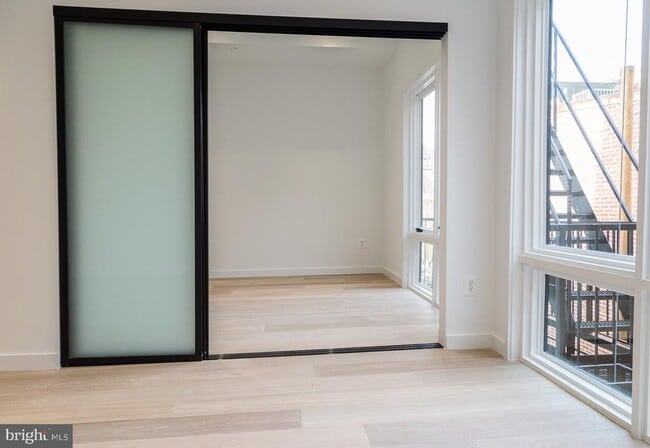 Building Photo - 1443 Euclid St NW