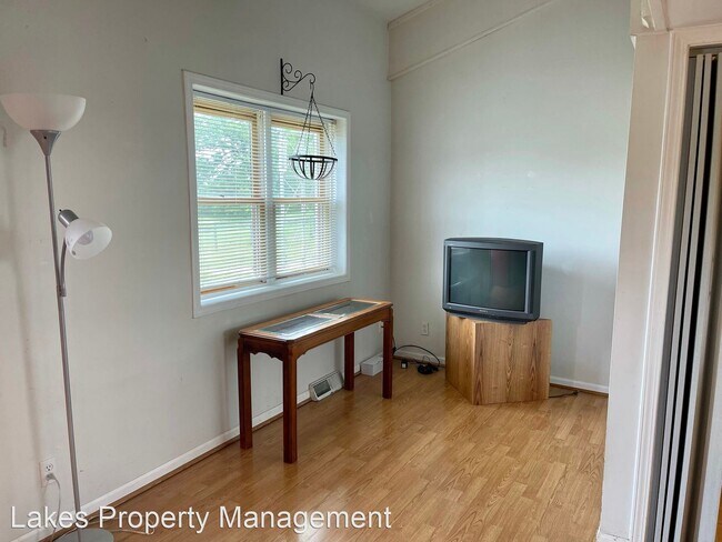Foto del edificio - 5102 Cranberry Rd