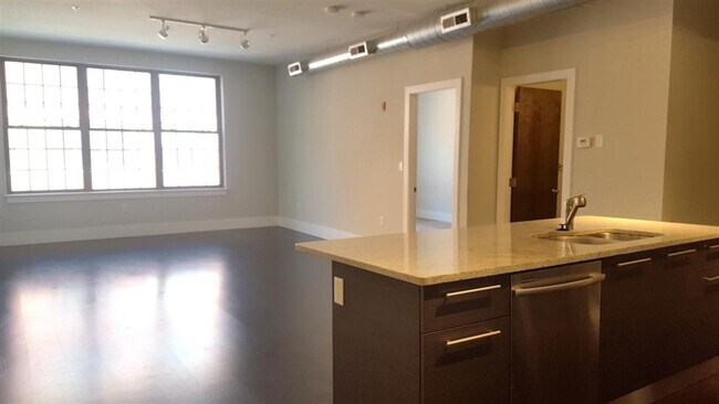 Foto del edificio - 154 W 2nd St