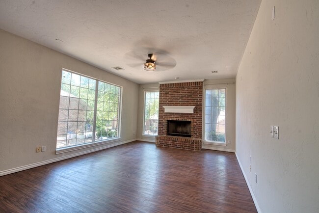 Building Photo - 1629 Tenbears Rd