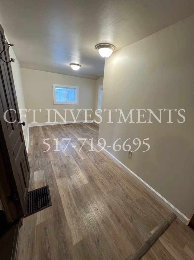 Dining Room - 724 N Cochran Ave