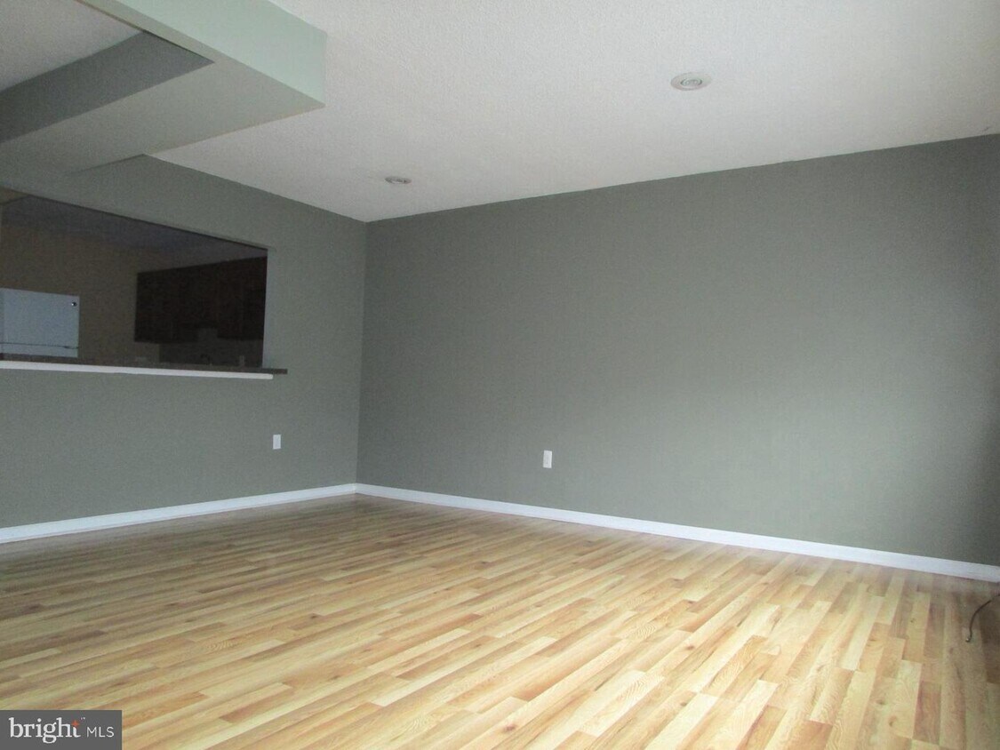 7814 Castor Ave, Philadelphia, PA 19152 Room for Rent in Philadelphia