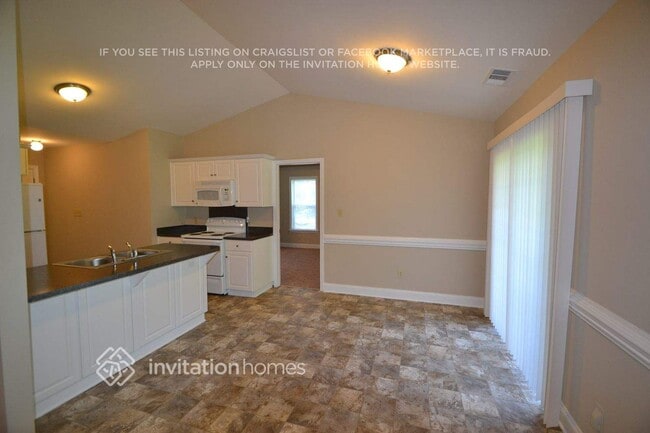 Building Photo - 120 Brooks Dr