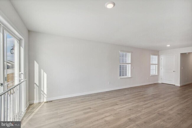 Building Photo - 5208 Crooked Ln