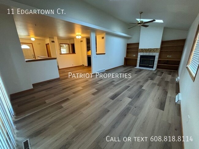 Building Photo - 3 Bedroom/ 2.5 Bathroom in Madison, WI