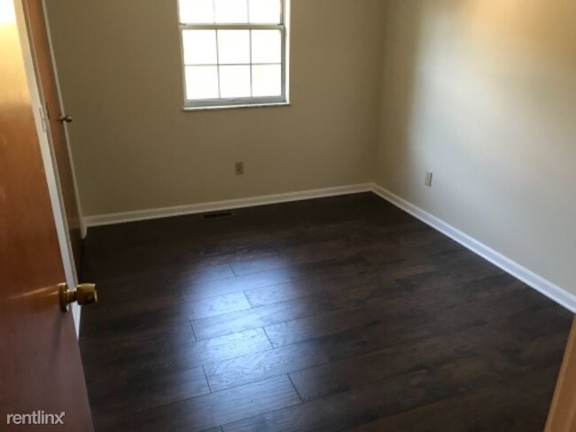 Building Photo - 3 br, 2 bath House - 115 Timberlake Cir