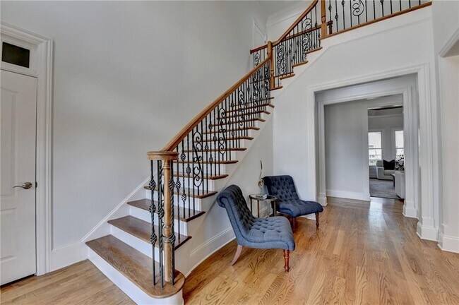 Foto del edificio - 8330 Royal Melbourne Way