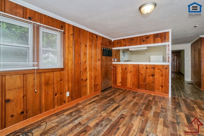 Building Photo - 3600 Selma Ave