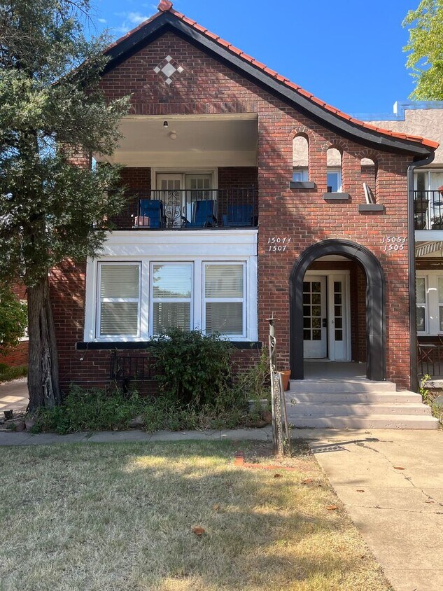 Primary Photo - Exquisite 1 Bedroom Brownstone Apartment J...
