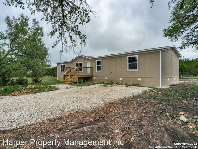 Foto del edificio - 4 br, 2 bath House - 616 PR 1505