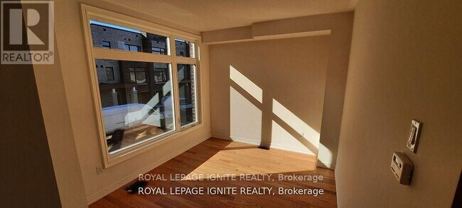 Building Photo - 25 Queenpost Dr