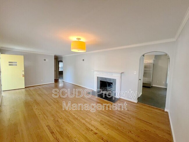 Foto del edificio - 2909 W 49th Terrace
