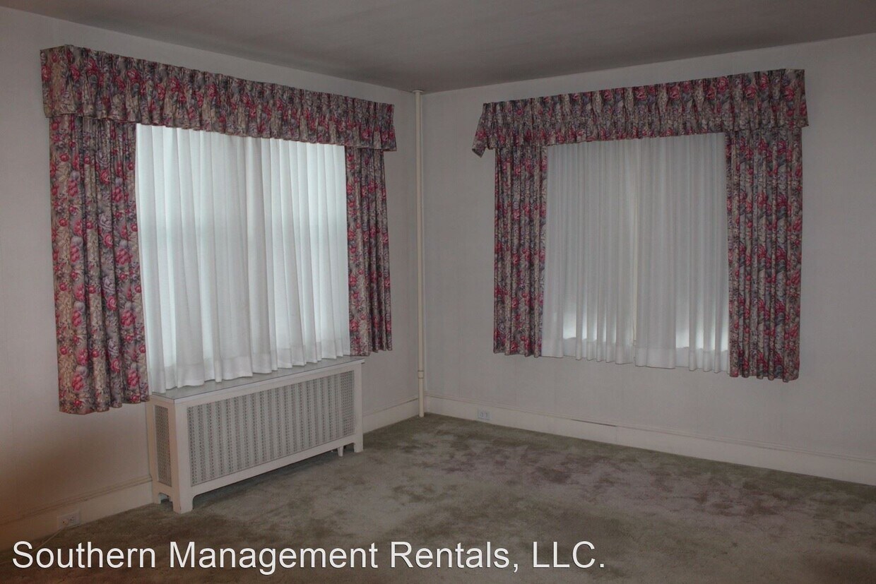 Foto del edificio - 3 br, 1.5 bath House - 419 E Main Street