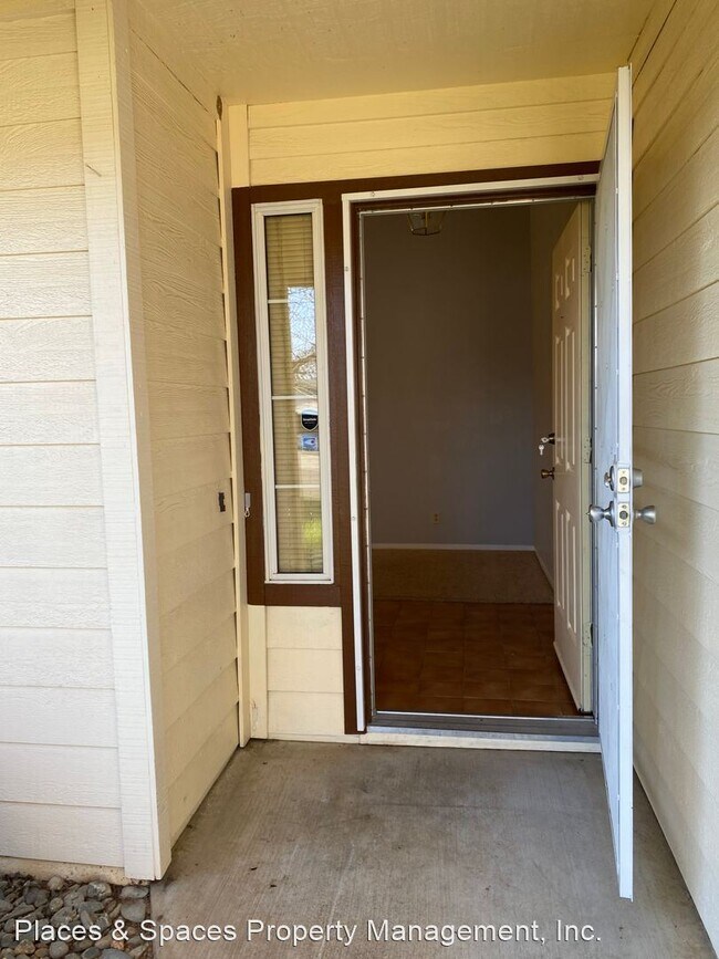 Building Photo - 3 br, 2 bath House - 1115 Jonathan Court