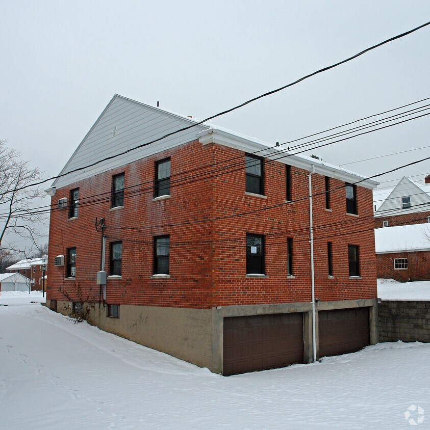 Building Photo - 515 Telford Ave
